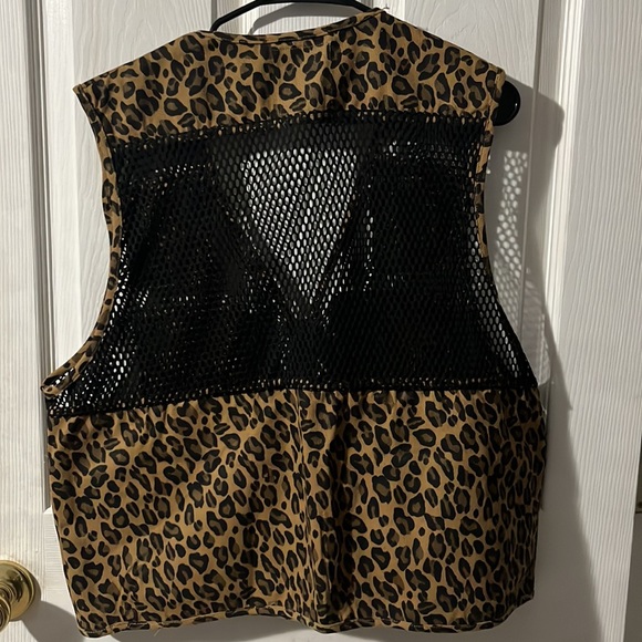 40’s & Shorties Animal Print Vest - Picture 4 of 4